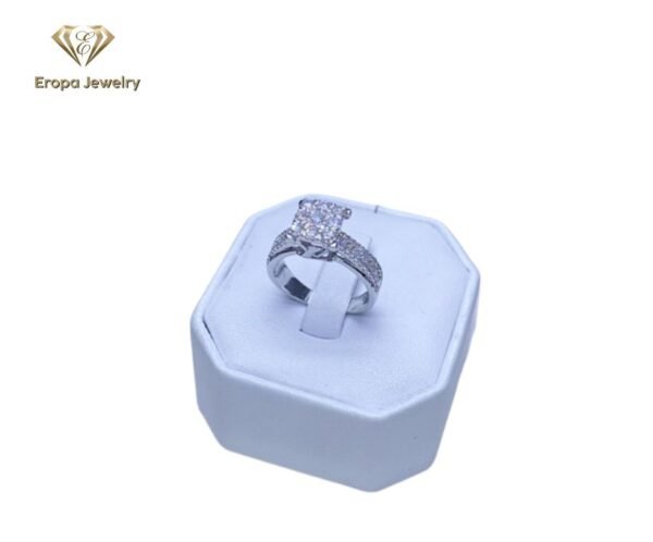 Cincin Berlian Model Kotak