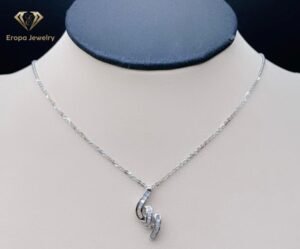 Liontin Berlian Model Silang