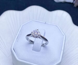 Cincin Berlian Solitaire Model Prisma